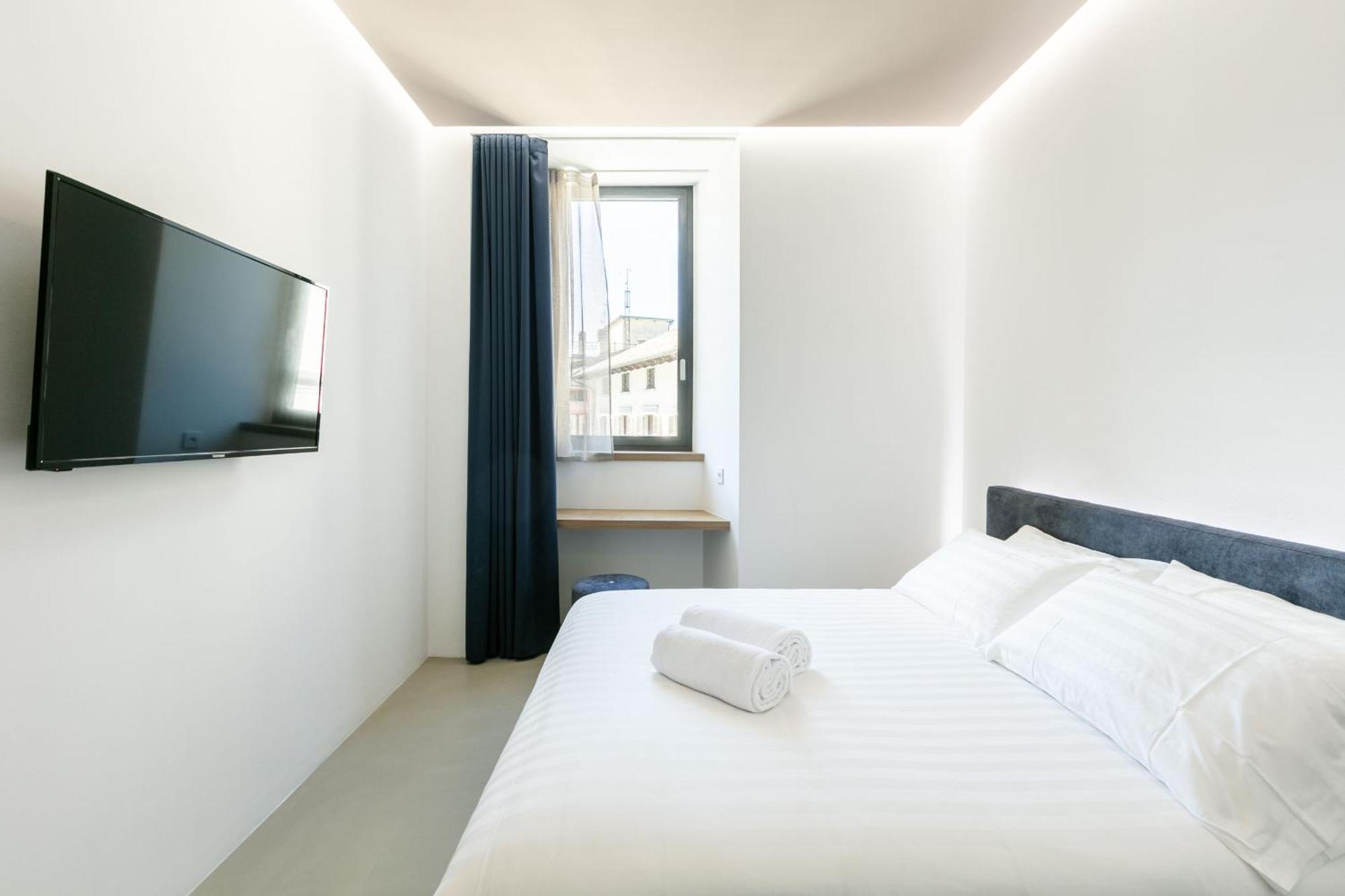 Domus Cavour Rooms&Suites Tirano Habitación foto