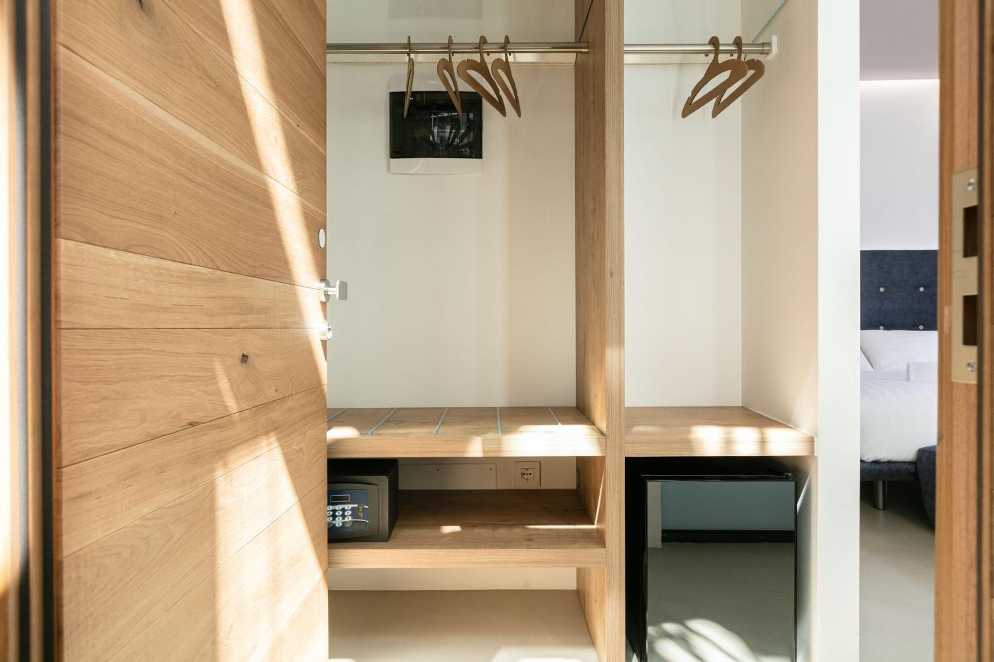 Domus Cavour Rooms&Suites Tirano Habitación foto