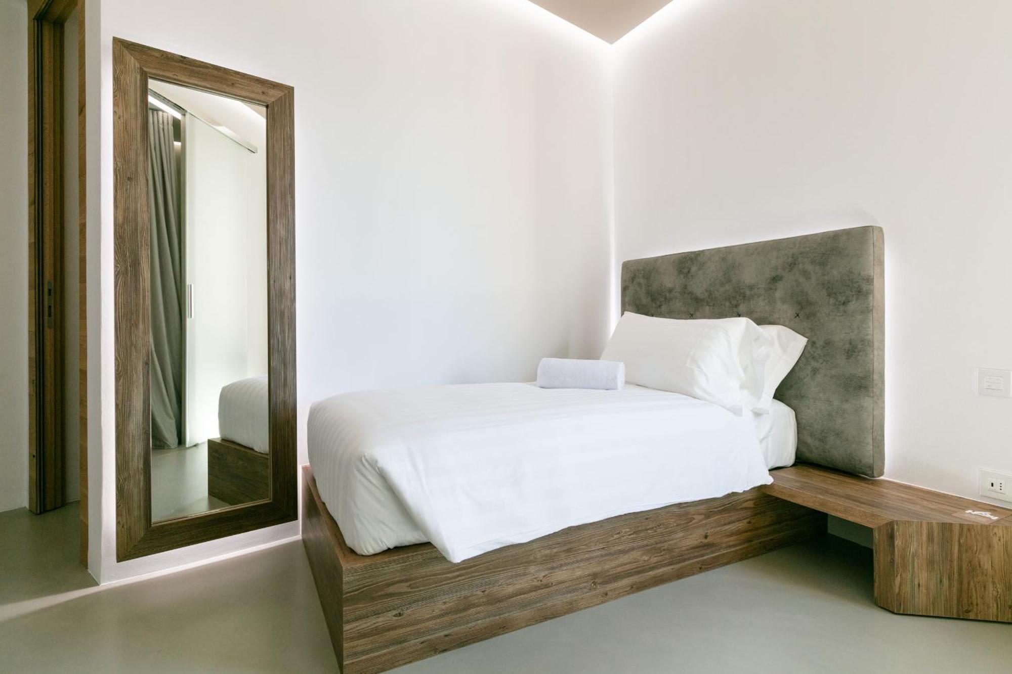 Domus Cavour Rooms&Suites Tirano Habitación foto